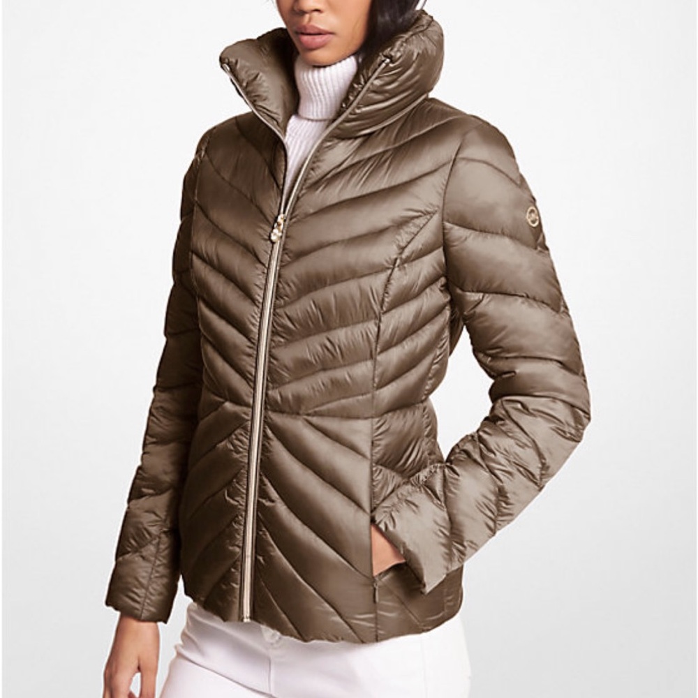 NWT MICHAEL KORS PACKABLE JACKET